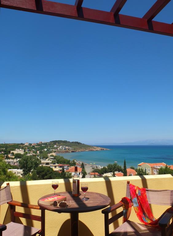 Aeriko Benovias Rooms & Apartments Карфас Экстерьер фото